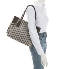 Michael Kors Voyager East West Signature Logo Black Tote Bag -Kurt Geiger Shop 00000000 zi 24421318 8e10 42d4 abeb a574db27862f 03 ai