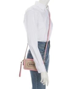 COACH Canvas Kira Crossbody Bag 10 COACH Canvas Kira Crossbody Bag -Kurt Geiger Shop 00000000 zi 2aa5d84e d493 4bb7 9fb0 81f9fd7522e6 03 ai