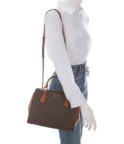 Michael Kors Marilyn Signature Logo Print Medium Satchel Bag -Kurt Geiger Shop 00000000 zi 3b39db81 ad4c 4fb3 8976 15caa6fd1c87 03 ai