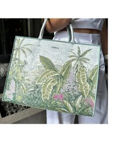 Furla Opportunity Tropical Nature Large Tote Bag -Kurt Geiger Shop 00000000 zi 449a62b0 9b80 41c5 ad21 447d848d9619 04 ai