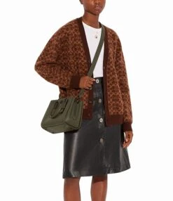 COACH Polished Pebble Leather Brooke Carryall Tote Bag -Kurt Geiger Shop 00000000 zi 7498e74a 8d69 4eb0 a5c9 65c715dabc82 03 ai