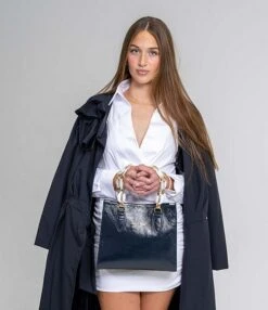 Kelly-Tooke Gayle Chain Patent Navy Bison Pebble Grain Leather Satchel Bag -Kurt Geiger Shop 00000000 zi 82ef148f 0713 4da2 934b 566e878dfcf6 05 ai