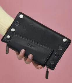 Hammitt Levy Black Leather Convertible Crossbody Bag -Kurt Geiger Shop 00000000 zi 851e9108 d9b5 4347 b976 74af1ba854c2 05 ai