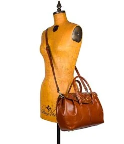 Patricia Nash Notley Watercolor Butterfly Satchel Bag 6 Patricia Nash Notley Watercolor Butterfly Satchel Bag -Kurt Geiger Shop 00000000 zi 8d73f658 2bbf 4681 b297 73504c845e7a 04 ai