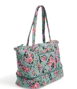 Vera Bradley Deluxe Floral Travel Tote Bag -Kurt Geiger Shop 00000000 zi 8f5866fe 34c4 41cb 8280 07fe2a25c49d 03 ai