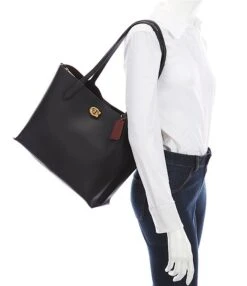 COACH Willow Pebble Leather Tote Bag 7 COACH Willow Pebble Leather Tote Bag -Kurt Geiger Shop 00000000 zi 9488a54a 0564 4031 b7a6 27124ad65089 03 ai