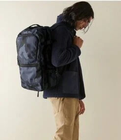 Cole Haan ZERØGRAND 48-Hour Camo Backpack -Kurt Geiger Shop 00000000 zi 96866a74 54ed 46ae 9e16 a53002c25a0a 04 ai