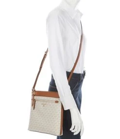 Michael Kors Jet Set Signature Logo Large Flat Crossbody Bag -Kurt Geiger Shop 00000000 zi af7d7432 c6d3 4f65 ad54 3ae26ca9aaee 03 ai