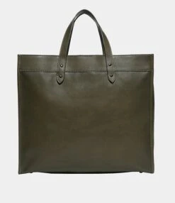 COACH Field Tote 40 In Sport Calf With Coach Badge -Kurt Geiger Shop 00000000 zi c2288e30 eb3a 4e00 9a6f 9fd8916410ee 01 ai
