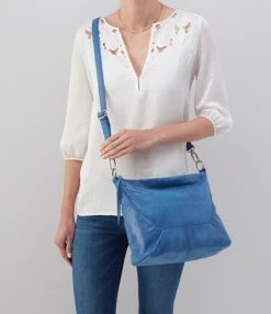 HOBO Marlowe Medium Crossbody Bag -Kurt Geiger Shop 00000000 zi cc38f01a 9d1e 4d93 90ec d7767b9f4ca5 03 ai