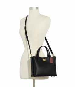 COACH Willow 24 Pebbled Leather Tote Bag -Kurt Geiger Shop 00000000 zi e3ad4893 fb38 41b1 870b 61a0b1969e6b 04 ai