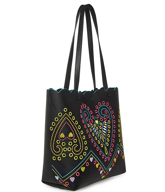 Betsey Johnson Perforated Scalloped Heart Tote Bag 2 Betsey Johnson Perforated Scalloped Heart Tote Bag - Afbeelding 2