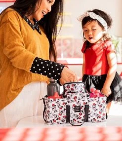 Petunia Pickle Bottom Disney X Petunia Pickle Bottom Intermix Deluxe Kit - Minnie The Muse 9 Petunia Pickle Bottom Disney X Petunia Pickle Bottom Intermix Deluxe Kit - Minnie The Muse -Kurt Geiger Shop 00000000 zi ef816134 de78 44fc a345 b7094e3cfb54 04 ai