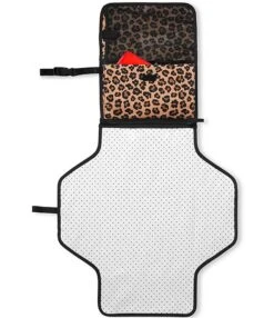 Skip Hop Pronto Signature Travel Changing Station - Classic Leopard -Kurt Geiger Shop 00000001 zi 1518f22f 86ce 41f4 9d5d 46ce9f7ac0c1 02 ai