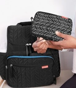 Skip Hop Forma Quilted Backpack Diaper Bag -Kurt Geiger Shop 05820602 zi black 03 ai